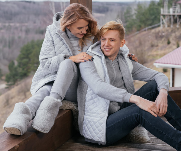 Все про одежду из овечьей шерсти: особенности, виды и правильный уход