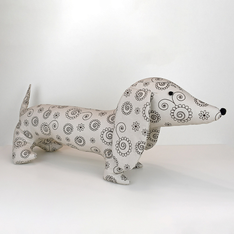 Подушка-валик Такса Раиса, бежевая