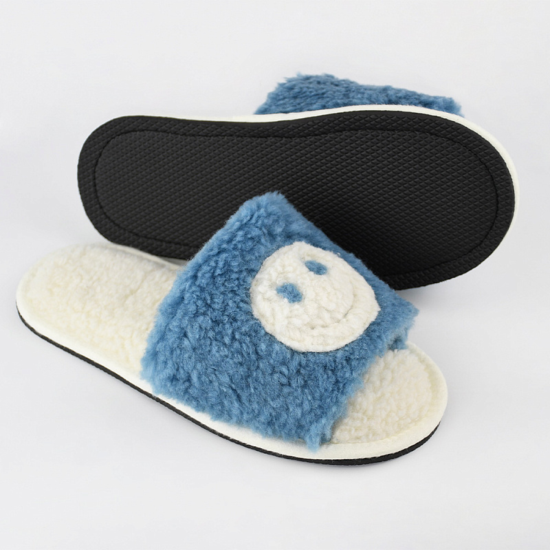 Домашние тапочки Смайлик голубой