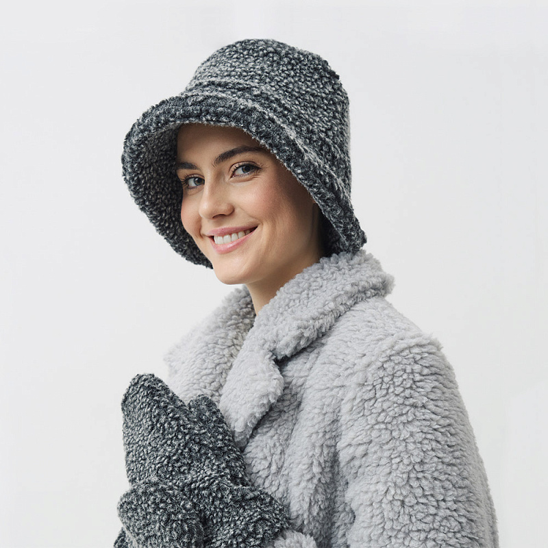 Шапка Одри черный меланж