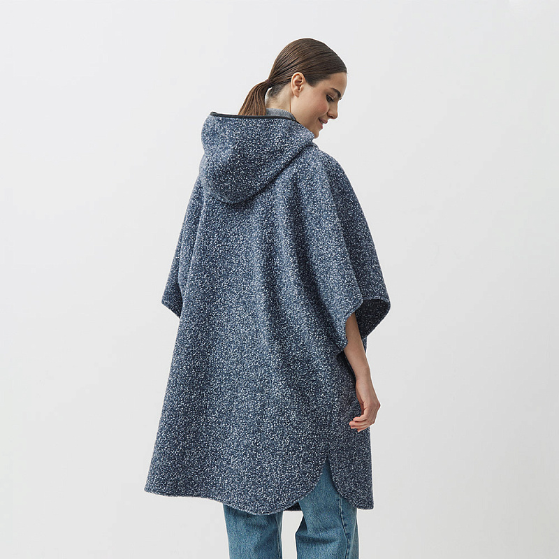 Пончо Джустина