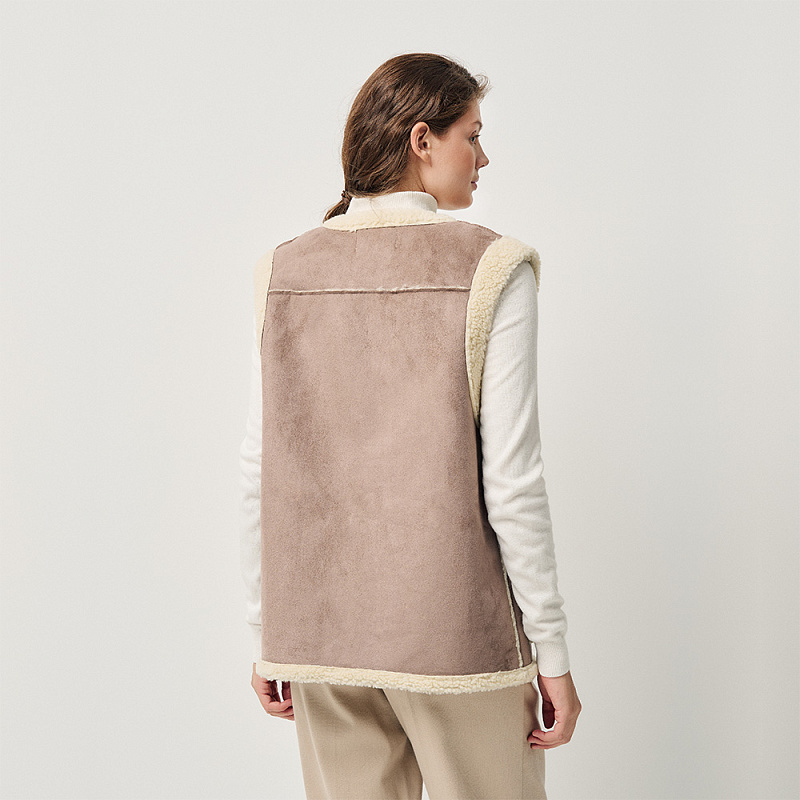 Жилет Мара бежевый