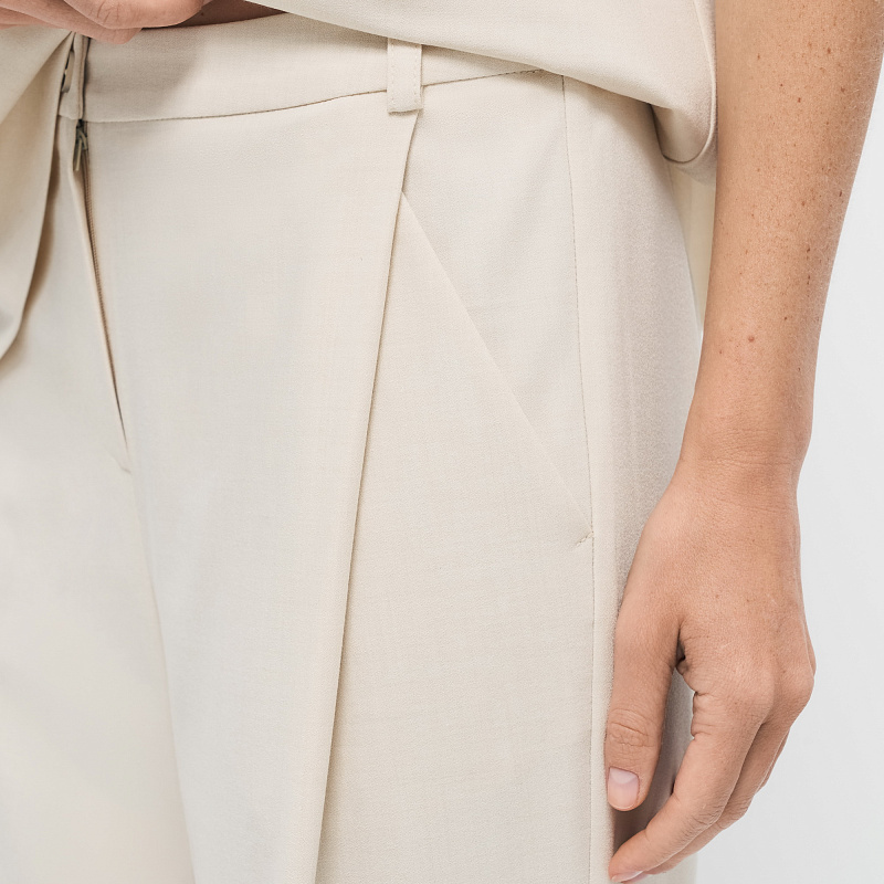 Костюм В25.Ш10.059 яичная скорлупа