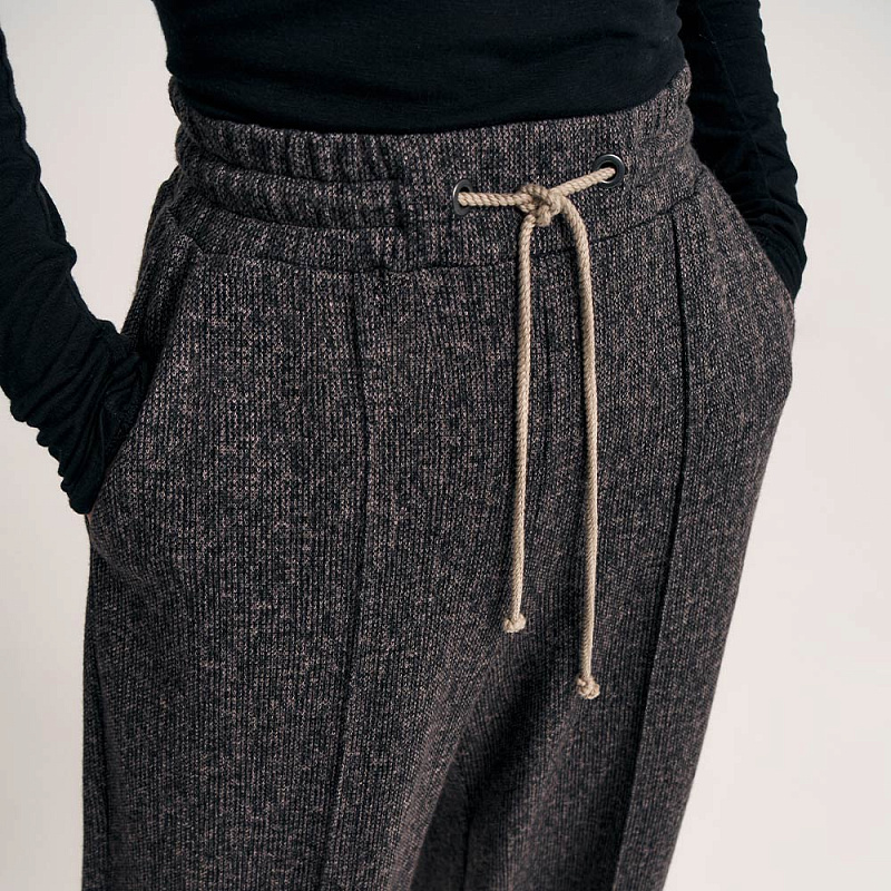 Брюки О25.Ш24.352 холодная умбра