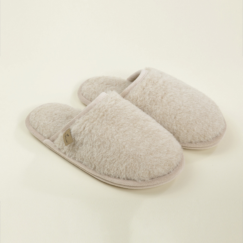 Домашние тапочки верблюд серебристый