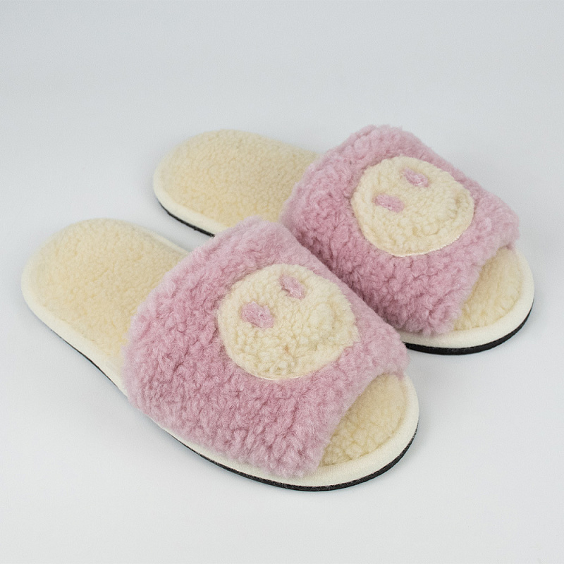 Домашние тапочки Смайлик розовый