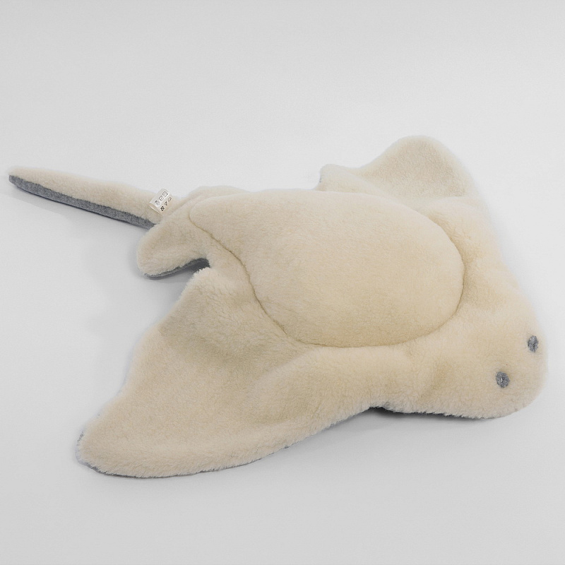 Сувенир Скат Панкрат серый