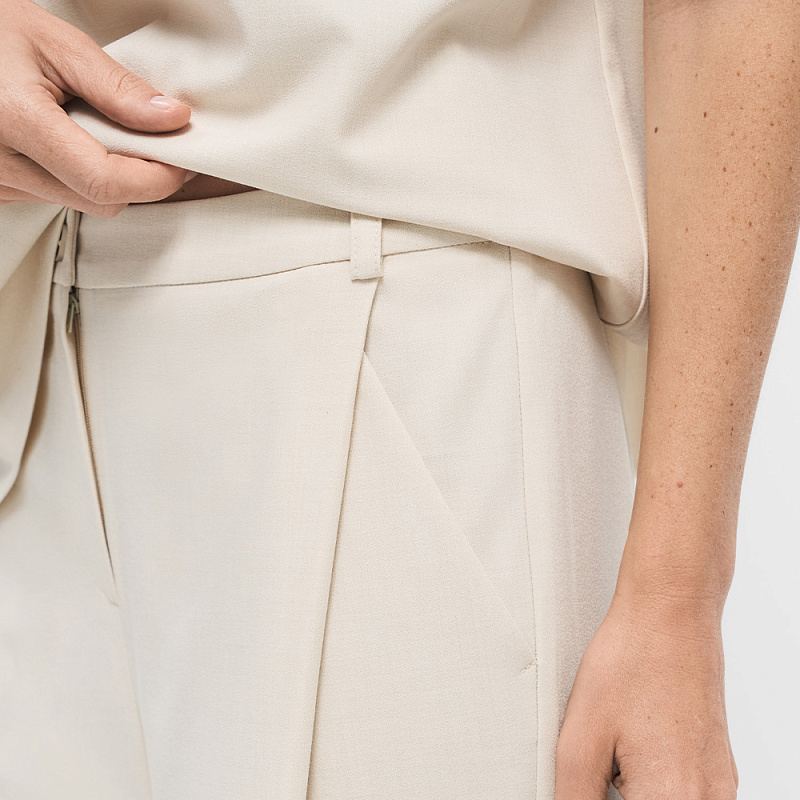 Костюм В25.Ш10.059 яичная скорлупа