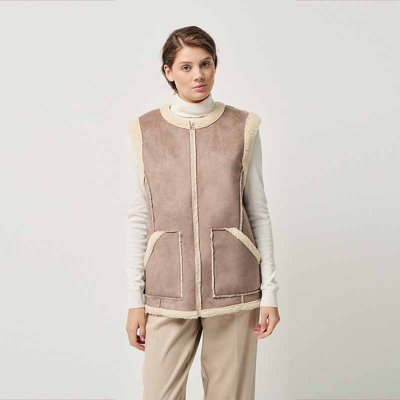 Жилет Мара бежевый