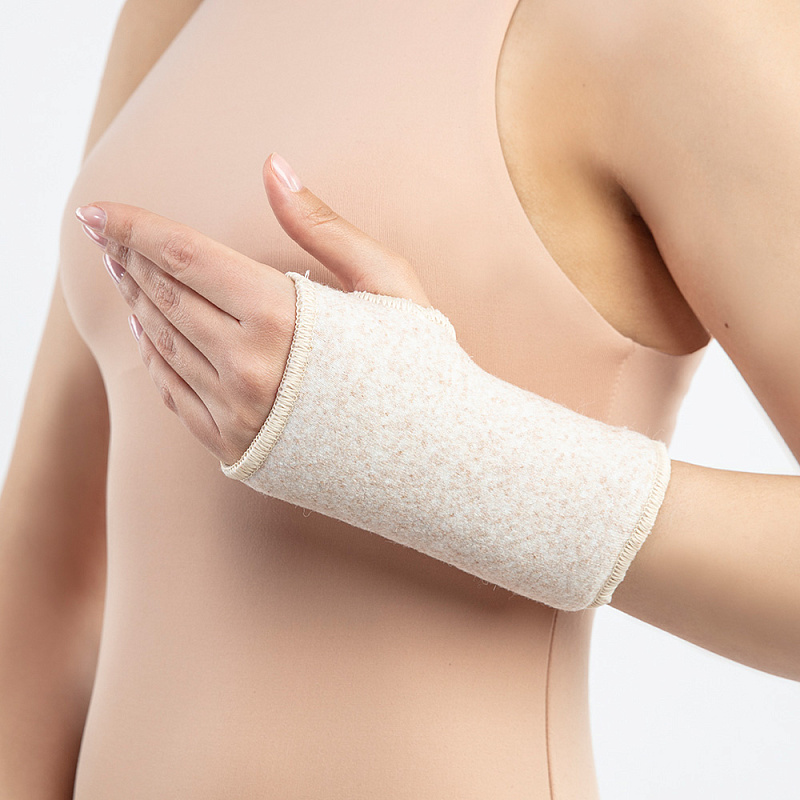 Повязка на запястье согревающая стрейч