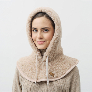 Шапка капор меховой бежевый