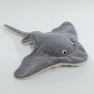 Сувенир Скат Панкрат серый