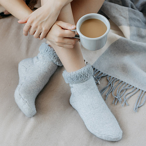 Носки меховые стрейч серый